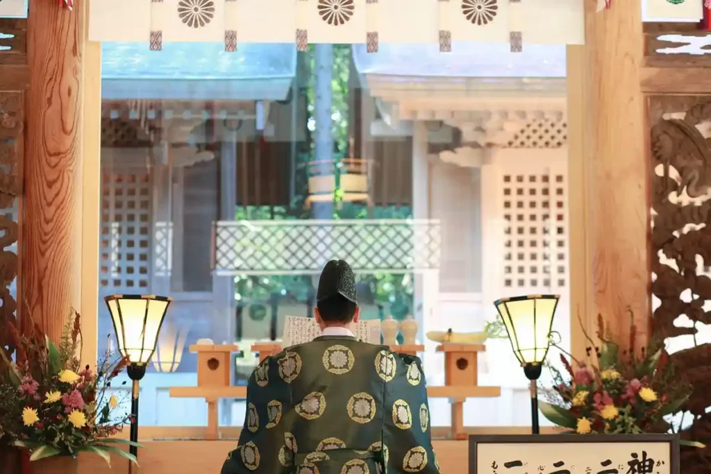 神社の祈祷とは？祈願との違い・当日の流れ・服装マナーを解説