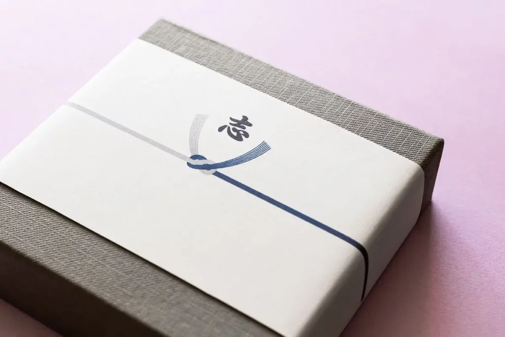 連名でもらった際の香典返しはどう対応する？マナーやふさわしい品物も解説