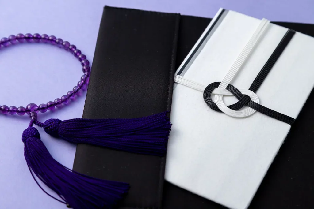 親の葬儀の香典:夫婦での香典はどうすれば良い?正しい金額と書き方