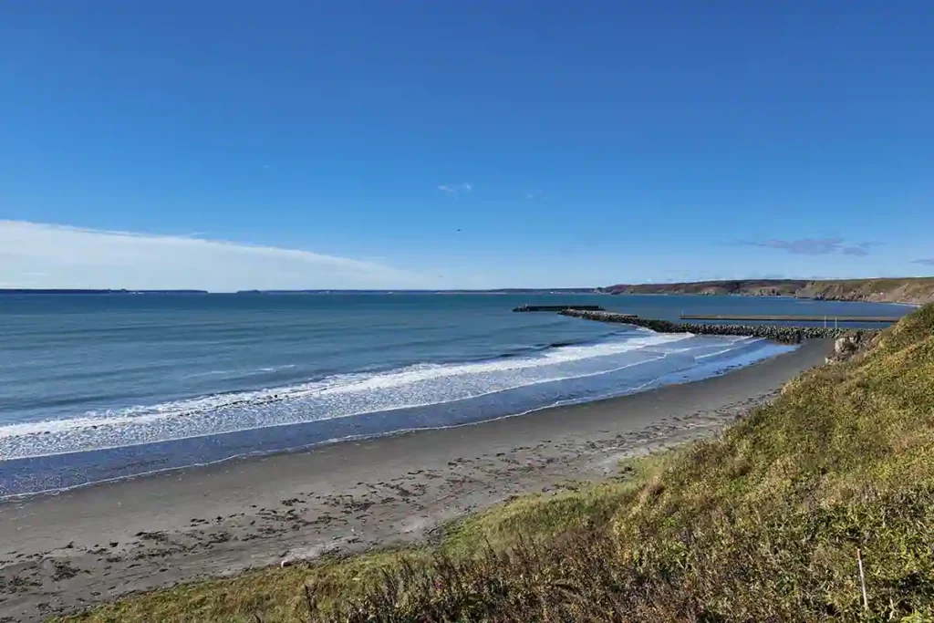 水葬とは？日本と世界の伝統から現代の実践まで