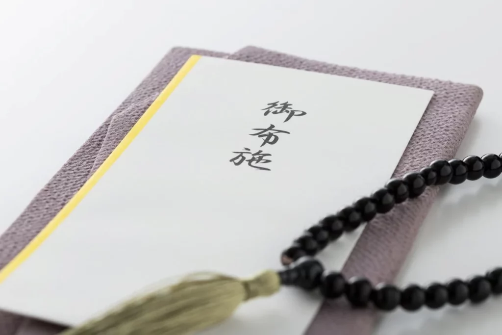 御膳料とお布施・御車代の違い