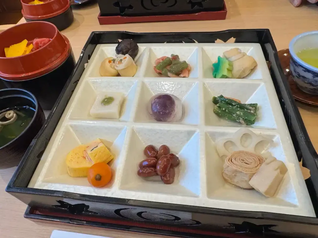法要後の食事の内容