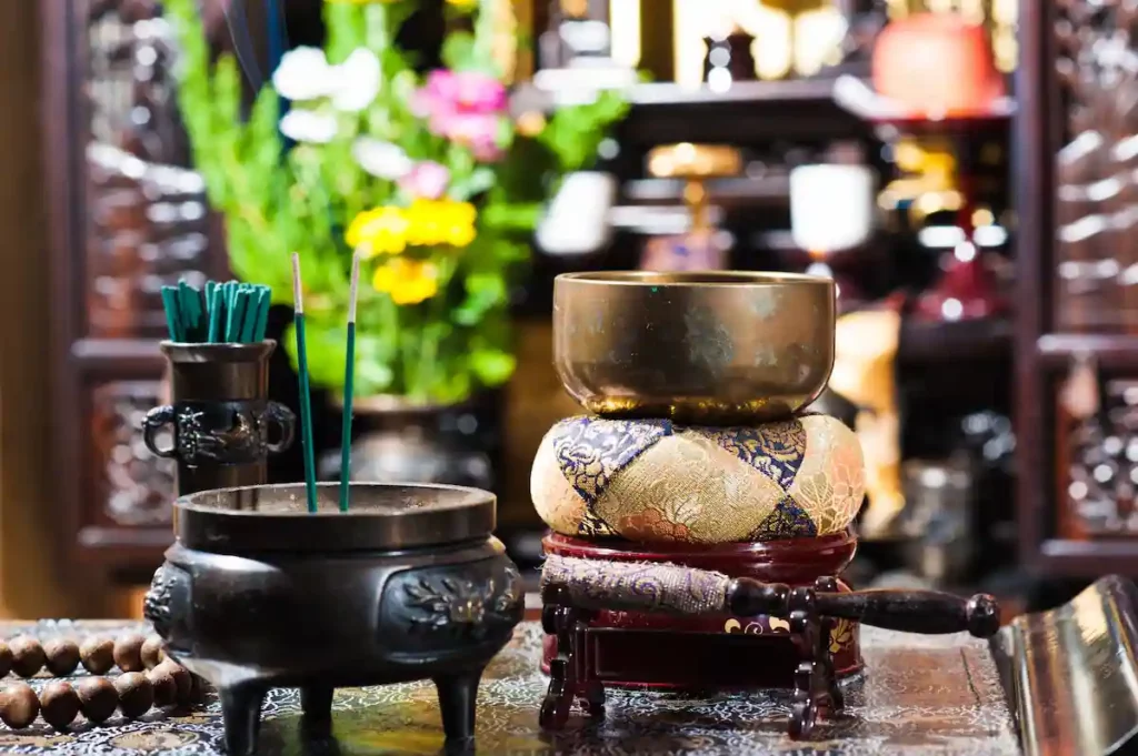 遺影はいつまで飾るのか？その後の処分について