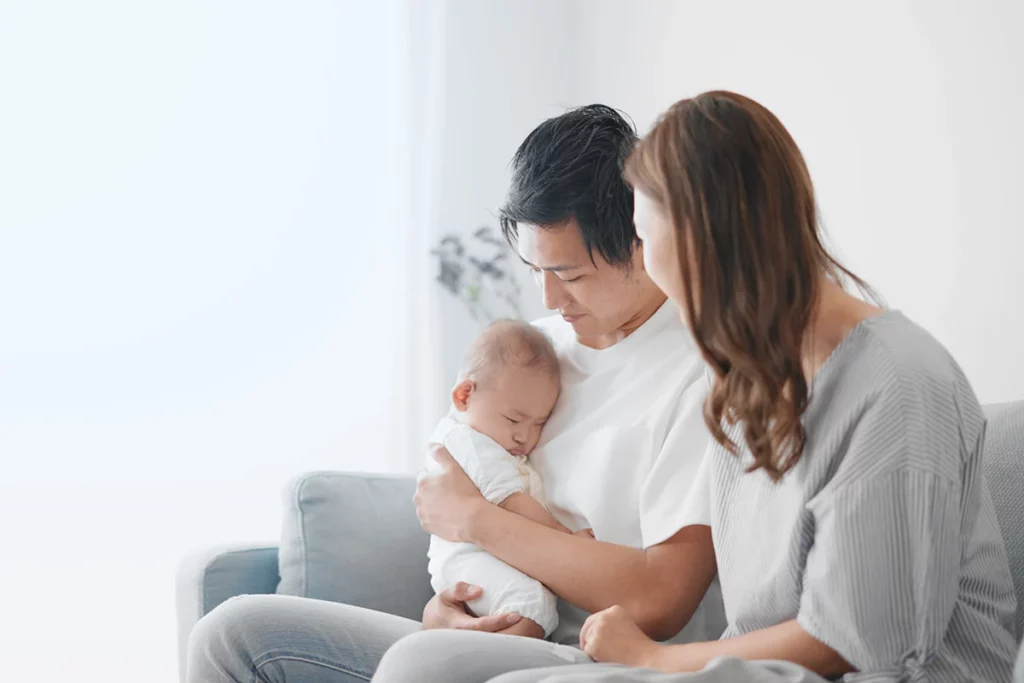 赤ちゃんをお葬式に連れて行く際の服装・マナー・持ち物の全てを解説