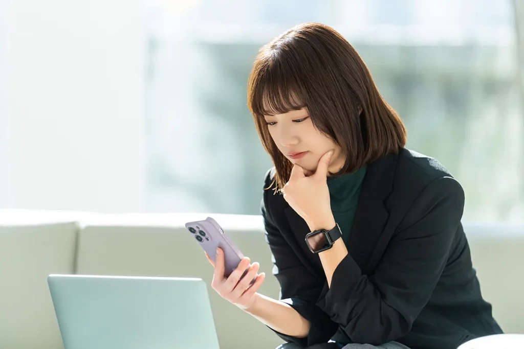 香典のお礼メールのマナーと例文集|親戚・会社・友達別対応法